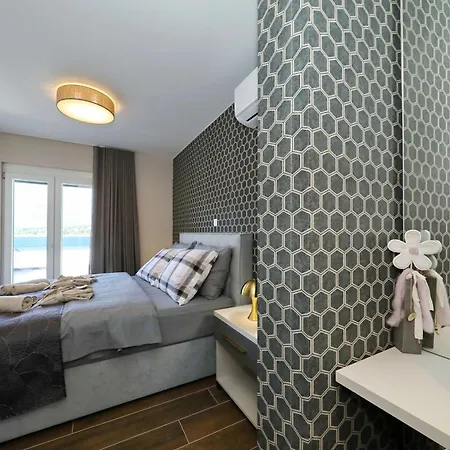 Wave Of Mit Meerblick, Beheiztem Pool Und Direktem Strandzugang - Familienfreundlich, 4 Sz, * 洛瓦尼斯卡