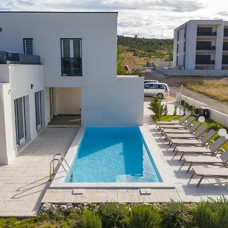 Wave Of Mit Meerblick, Beheiztem Pool Und Direktem Strandzugang - Familienfreundlich, 4 Sz,
