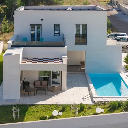 Wave Of Mit Meerblick, Beheiztem Pool Und Direktem Strandzugang - Familienfreundlich, 4 Sz, فيلة
