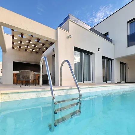 Wave Of Mit Meerblick, Beheiztem Pool Und Direktem Strandzugang - Familienfreundlich, 4 Sz, *