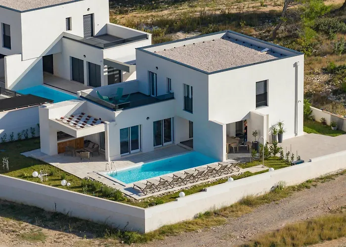 Wave Of Mit Meerblick, Beheiztem Pool Und Direktem Strandzugang - Familienfreundlich, 4 Sz, Villa Rovanjska