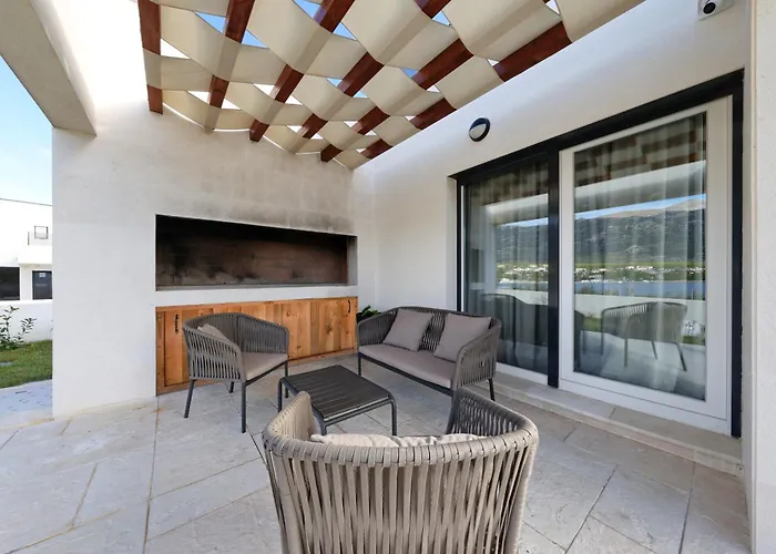 Wave Of Mit Meerblick, Beheiztem Pool Und Direktem Strandzugang - Familienfreundlich, 4 Sz, Villa