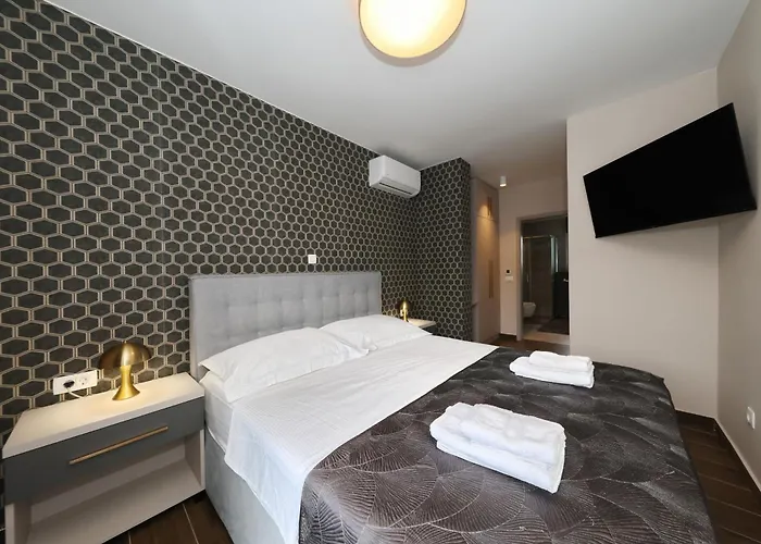 Villa Wave Of Mit Meerblick, Beheiztem Pool Und Direktem Strandzugang - Familienfreundlich, 4 Sz, Rovanjska