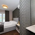 Wave Of Mit Meerblick, Beheiztem Pool Und Direktem Strandzugang - Familienfreundlich, 4 Sz, * Rovanjska