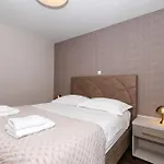 Wave Of Mit Meerblick, Beheiztem Pool Und Direktem Strandzugang - Familienfreundlich, 4 Sz, * Rovanjska