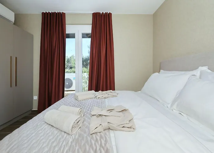 Wave Of Mit Meerblick, Beheiztem Pool Und Direktem Strandzugang - Familienfreundlich, 4 Sz, Rovanjska