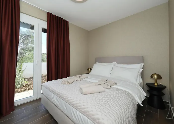 Vila Wave Of Mit Meerblick, Beheiztem Pool Und Direktem Strandzugang - Familienfreundlich, 4 Sz, *