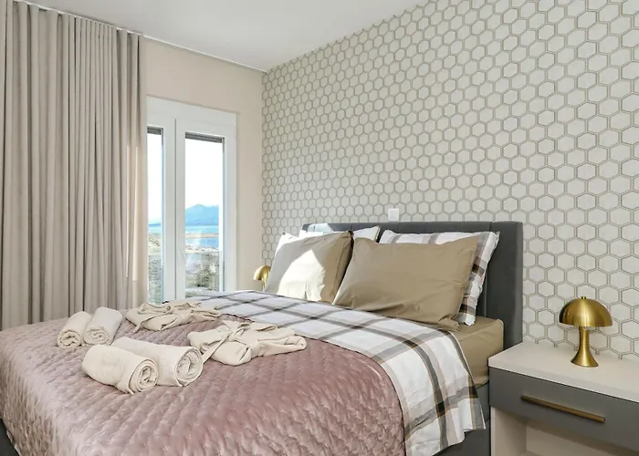 Wave Of Mit Meerblick, Beheiztem Pool Und Direktem Strandzugang - Familienfreundlich, 4 Sz, * Rovanjska