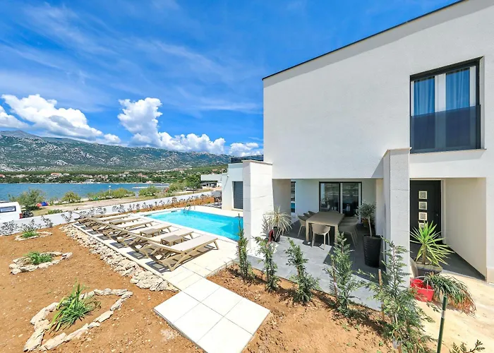 Vila Wave Of Mit Meerblick, Beheiztem Pool Und Direktem Strandzugang - Familienfreundlich, 4 Sz, Rovanjska