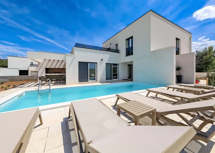 Wave Of Mit Meerblick, Beheiztem Pool Und Direktem Strandzugang - Familienfreundlich, 4 Sz, Rovanjska