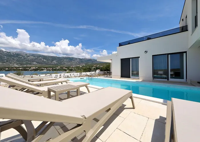 Wave Of Mit Meerblick, Beheiztem Pool Und Direktem Strandzugang - Familienfreundlich, 4 Sz, Villa