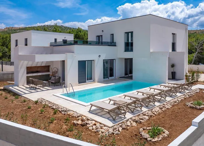 Wave Of Mit Meerblick, Beheiztem Pool Und Direktem Strandzugang - Familienfreundlich, 4 Sz, Villa Rovanjska