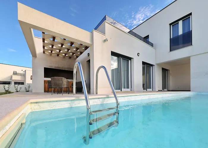 Wave Of Mit Meerblick, Beheiztem Pool Und Direktem Strandzugang - Familienfreundlich, 4 Sz, *