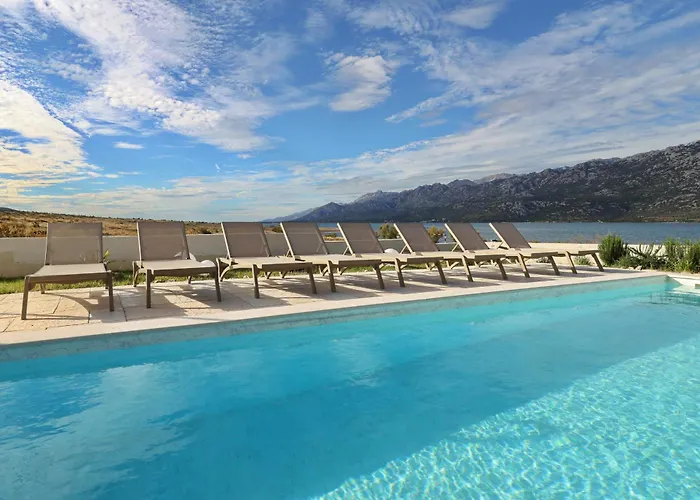 Wave Of Mit Meerblick, Beheiztem Pool Und Direktem Strandzugang - Familienfreundlich, 4 Sz, Villa